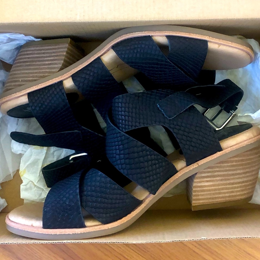 Sofft Strappy Sandals Size 9.5
